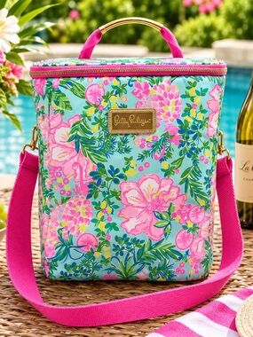 Lilly Pulitzer Turquoise & Pink Floral Insulated Cosmetic Bag